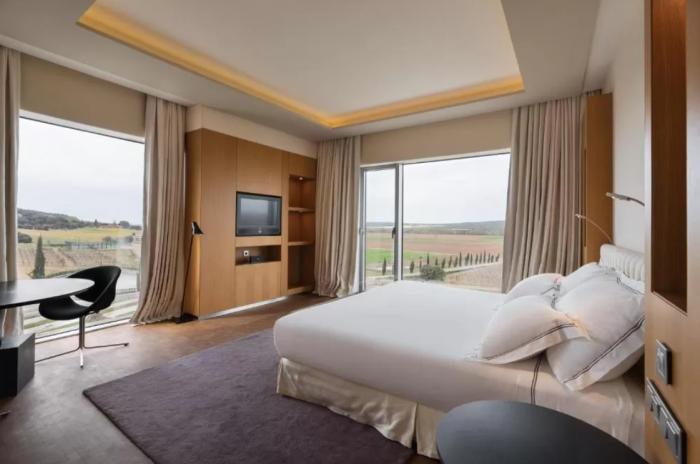 Valbusenda Hotel Bodega & Spa Toro Room photo